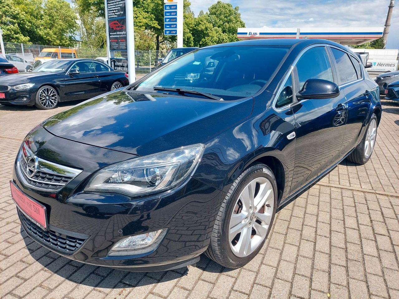 Opel Astra J Lim. 5-trg. Innovation Xenon Navi Sitzhe - Sedan: obrázek 4 Opel Astra J Lim. 5-trg. Innovation Xenon Navi Sitzhe - Sedan: obrázek 4