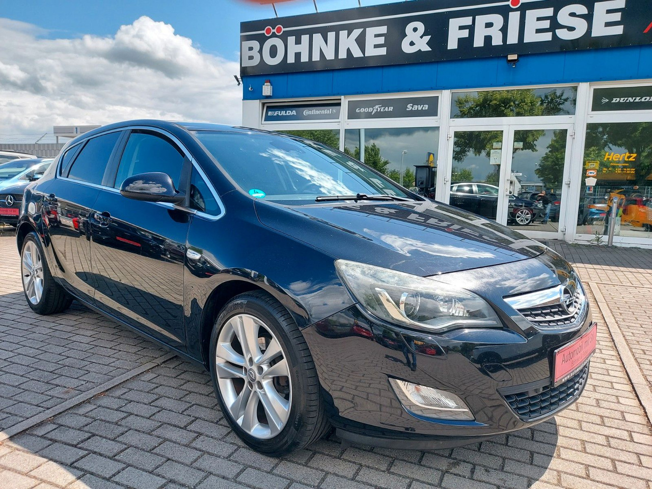 Opel Astra J Lim. 5-trg. Innovation Xenon Navi Sitzhe - Sedan: obrázek 1 Opel Astra J Lim. 5-trg. Innovation Xenon Navi Sitzhe - Sedan: obrázek 1