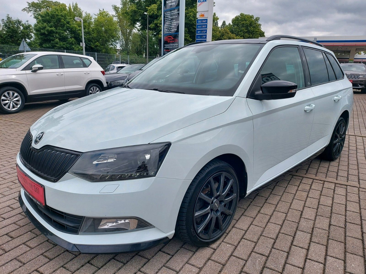Skoda Fabia Combi Active RS XENON PDC SHZ TEMPOMAT - Osobní auto: obrázek 4 Skoda Fabia Combi Active RS XENON PDC SHZ TEMPOMAT - Osobní auto: obrázek 4