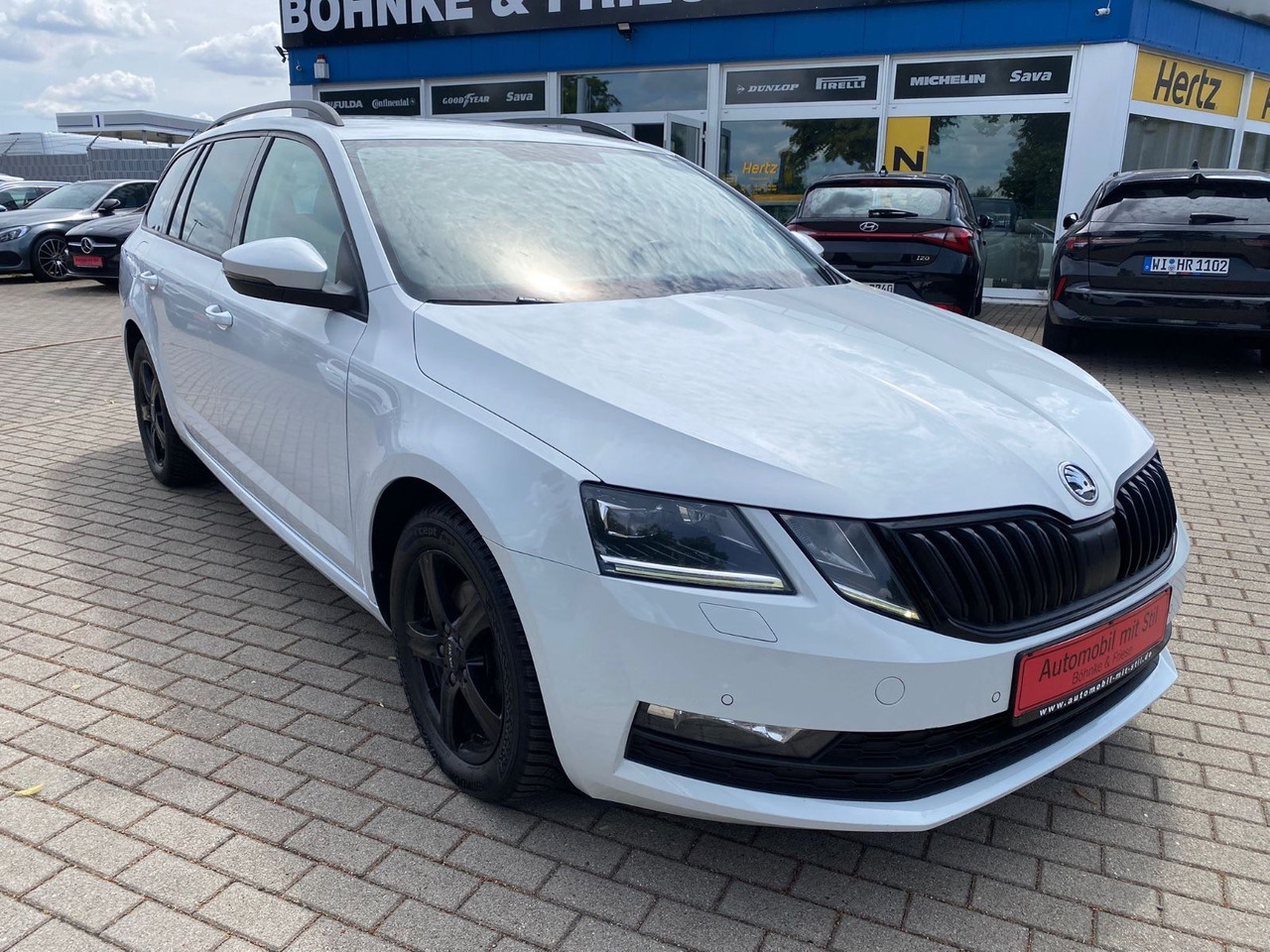 Skoda Octavia Combi Soleil DSG LED Radar ACC - Osobní auto: obrázek 1 Skoda Octavia Combi Soleil DSG LED Radar ACC - Osobní auto: obrázek 1