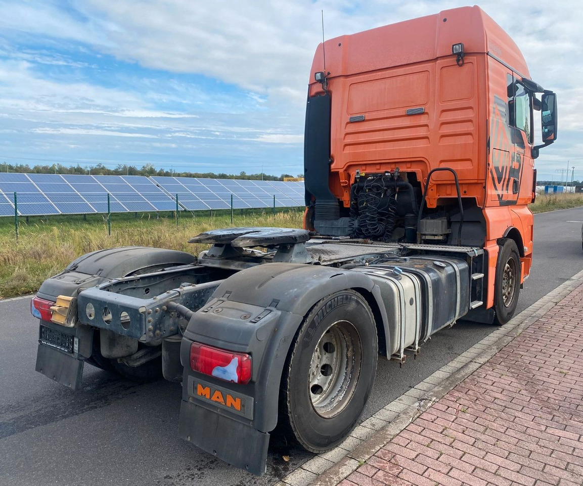 MAN TGX 18.440 4x2 KIPPHYDRAULIK - Tahač: obrázek 4 MAN TGX 18.440 4x2 KIPPHYDRAULIK - Tahač: obrázek 4