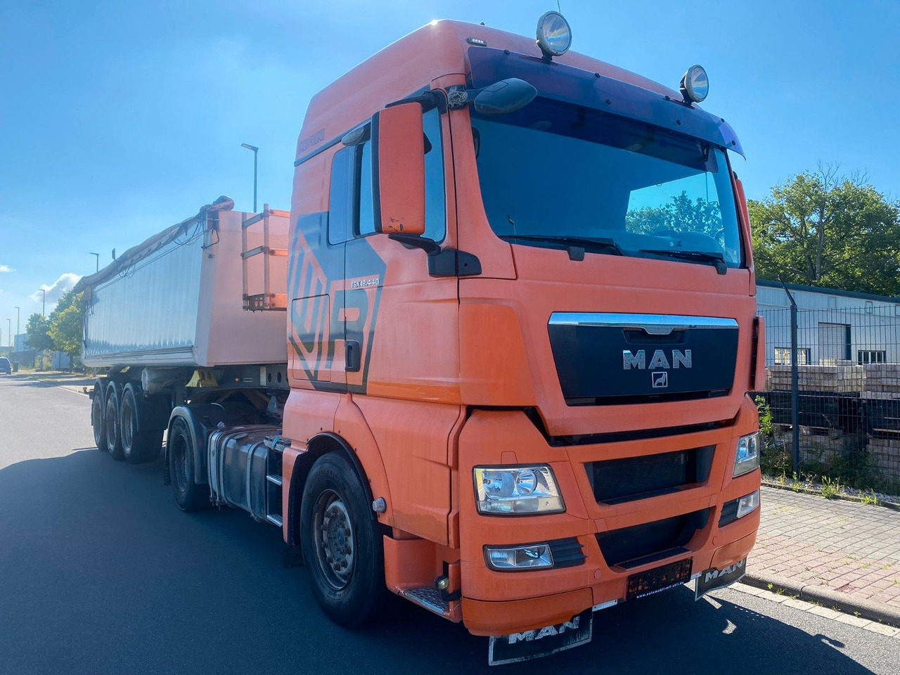 MAN TGX 18.440 4x2 KIPPHYDRAULIK - Tahač: obrázek 2 MAN TGX 18.440 4x2 KIPPHYDRAULIK - Tahač: obrázek 2