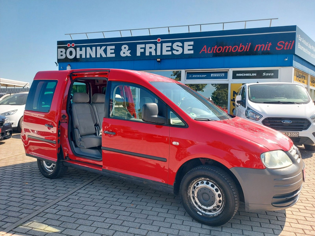 Volkswagen Caddy Kombi 1.9 TDi 5 Sitze Klima M+S AHK - Mikrobus: obrázek 1 Volkswagen Caddy Kombi 1.9 TDi 5 Sitze Klima M+S AHK - Mikrobus: obrázek 1
