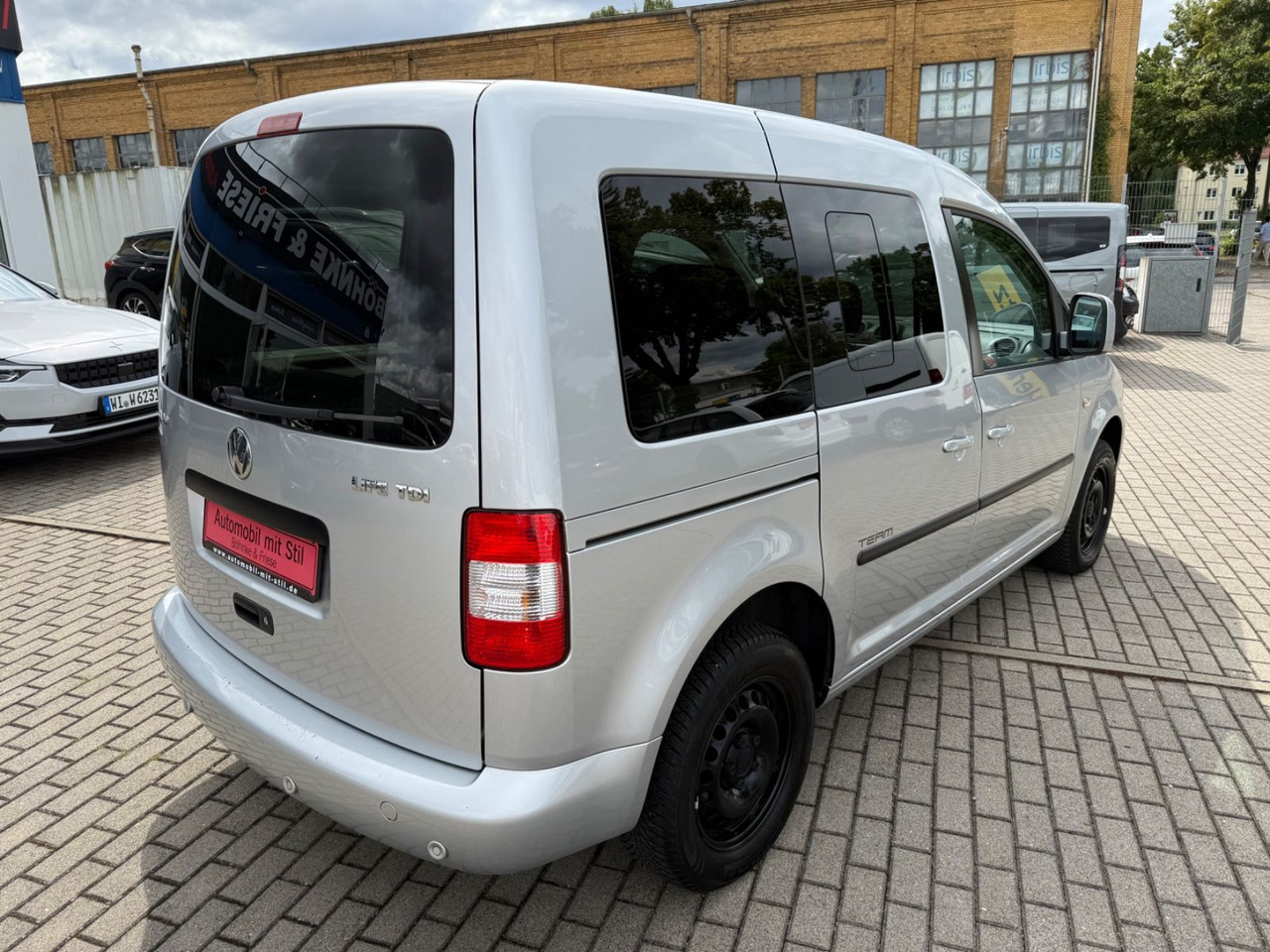 Volkswagen Caddy Life Team 5 Sitze Klima Sitzheiz. PDC - Mikrobus: obrázek 4 Volkswagen Caddy Life Team 5 Sitze Klima Sitzheiz. PDC - Mikrobus: obrázek 4