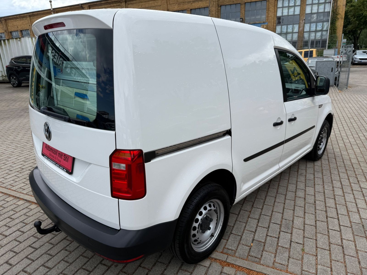 Volkswagen Caddy Nfz Kasten 4Motion KLIMA NAVI 10/25 TÜV - Mikrobus: obrázek 4 Volkswagen Caddy Nfz Kasten 4Motion KLIMA NAVI 10/25 TÜV - Mikrobus: obrázek 4