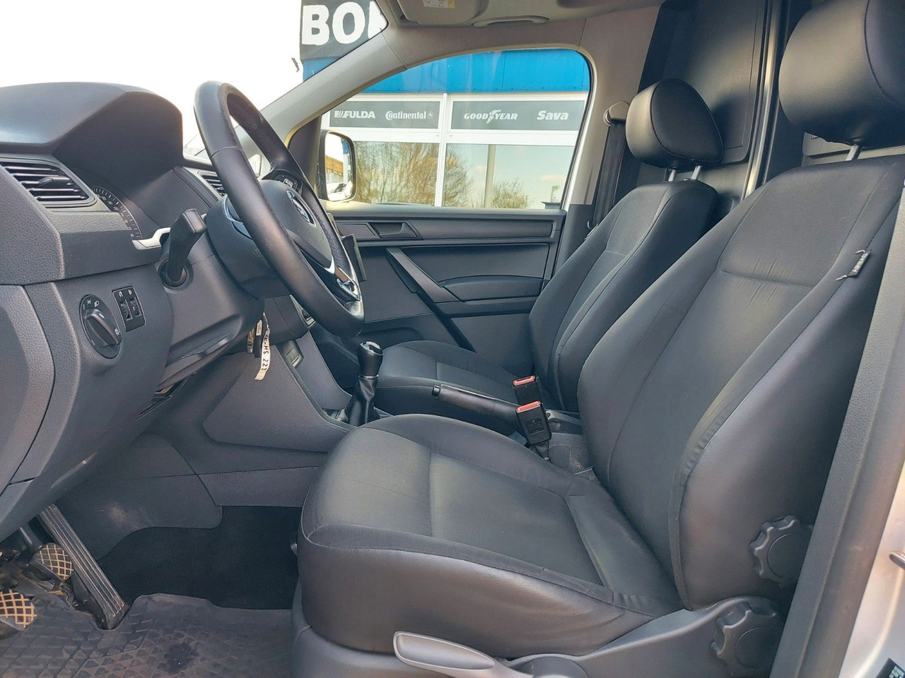 Mikrobus Volkswagen Caddy Nfz Kasten BMT 4Motion Navi Klima Standhei: obrázek 11