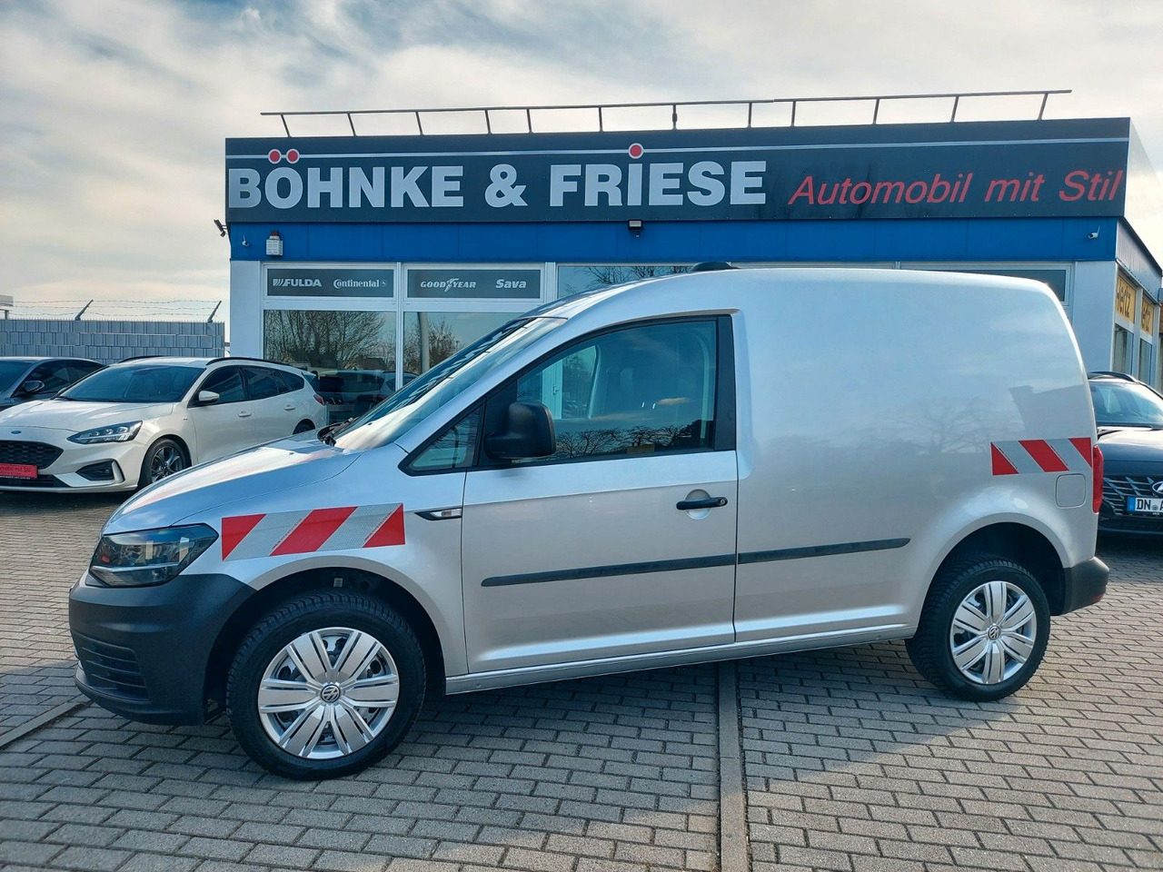 Mikrobus Volkswagen Caddy Nfz Kasten BMT 4Motion Navi Klima Standhei: obrázek 9