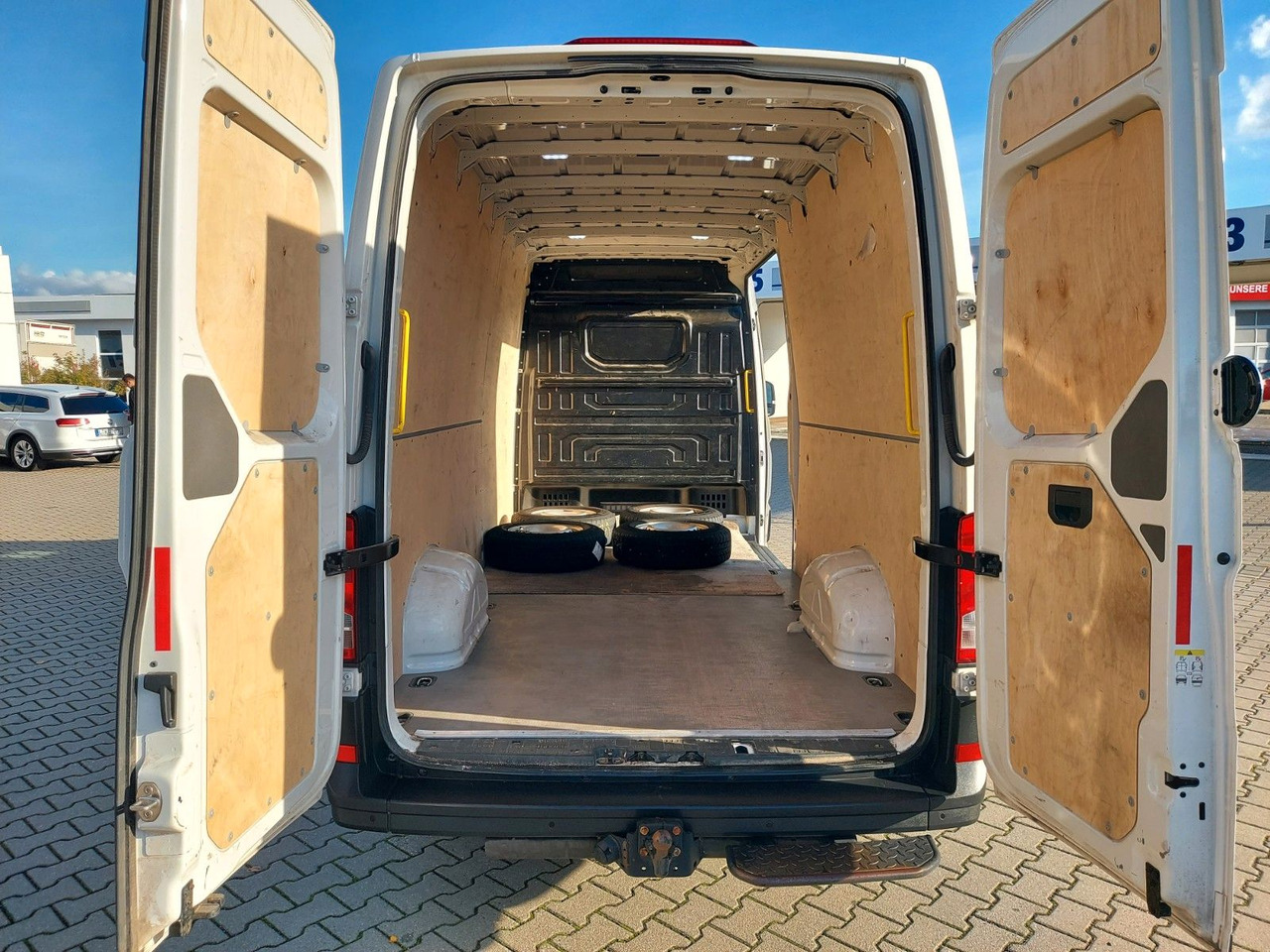 Volkswagen Crafter Kasten  35 EcoProfi Hochdach MAXI KLIMAA - Mikrobus: obrázek 3 Volkswagen Crafter Kasten  35 EcoProfi Hochdach MAXI KLIMAA - Mikrobus: obrázek 3