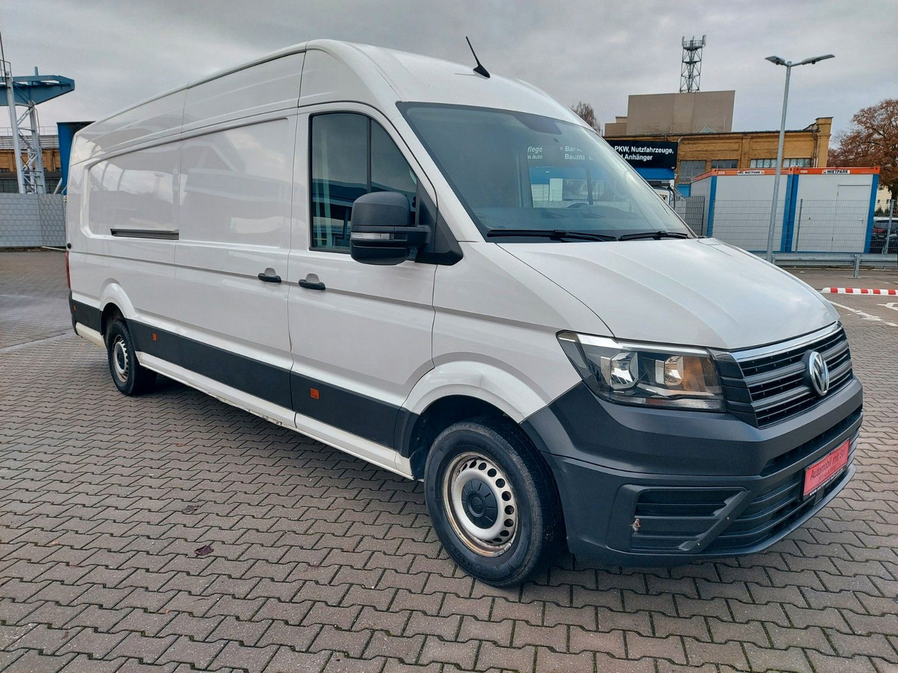 Volkswagen Crafter Kasten 35 lang plus Hochdach KLIMA - Mikrobus: obrázek 2 Volkswagen Crafter Kasten 35 lang plus Hochdach KLIMA - Mikrobus: obrázek 2