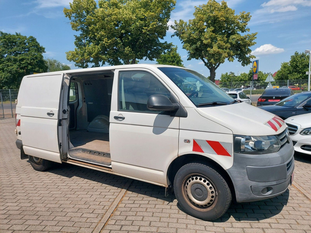 Volkswagen T5 Transporter Kasten Kombi lang 4Motion 4x4 - Mikrobus: obrázek 1 Volkswagen T5 Transporter Kasten Kombi lang 4Motion 4x4 - Mikrobus: obrázek 1