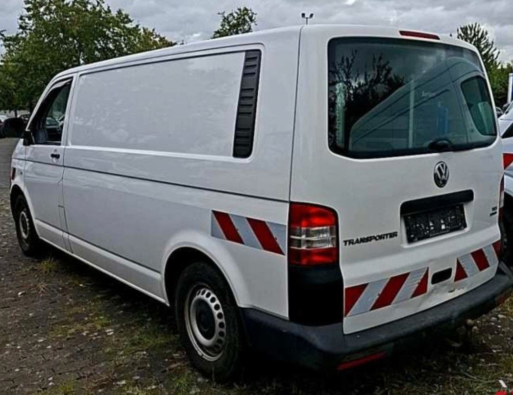 Volkswagen T5 Transporter Kasten Kombi lang 4Motion - Mikrobus: obrázek 4 Volkswagen T5 Transporter Kasten Kombi lang 4Motion - Mikrobus: obrázek 4