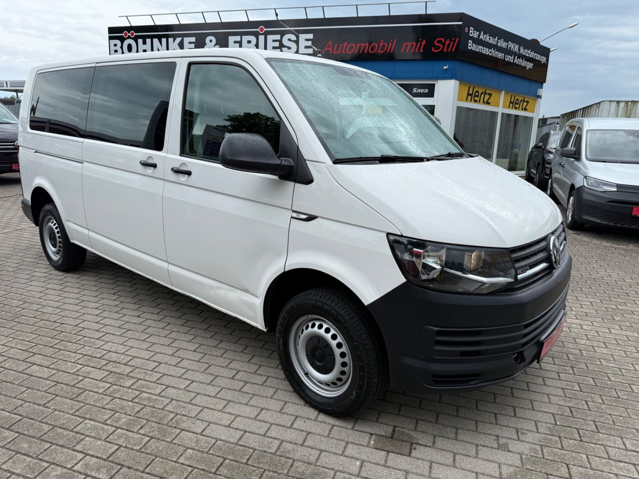 Volkswagen T6 Transporter Kasten Kombi lang 4Motion 5 Sitze - Mikrobus: obrázek 2 Volkswagen T6 Transporter Kasten Kombi lang 4Motion 5 Sitze - Mikrobus: obrázek 2
