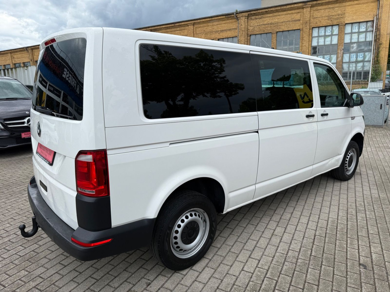 Volkswagen T6 Transporter Kasten Kombi lang 4Motion 5 Sitze - Mikrobus: obrázek 4 Volkswagen T6 Transporter Kasten Kombi lang 4Motion 5 Sitze - Mikrobus: obrázek 4