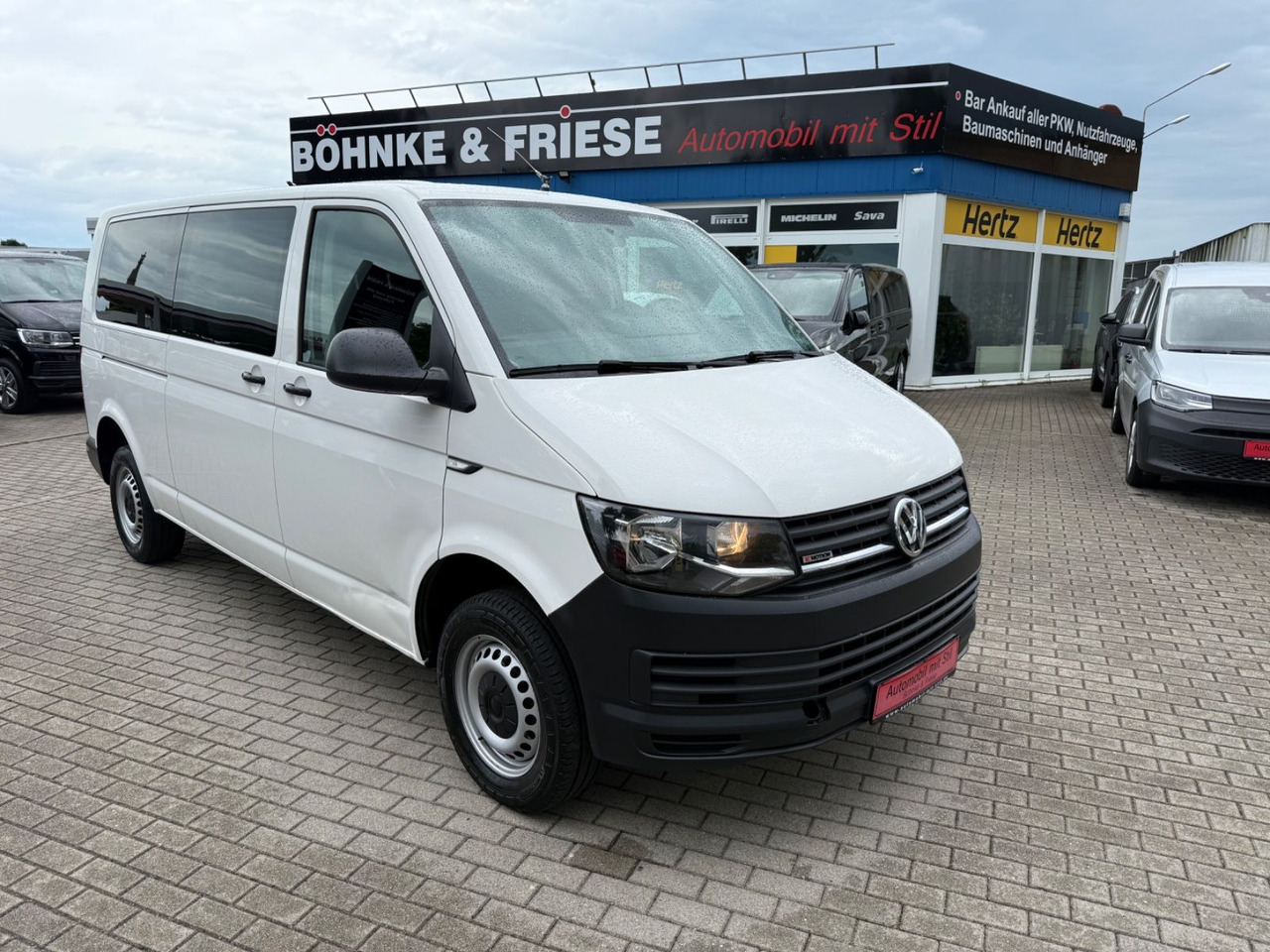 Volkswagen T6 Transporter Kasten Kombi lang 4Motion 5 Sitze - Mikrobus: obrázek 1 Volkswagen T6 Transporter Kasten Kombi lang 4Motion 5 Sitze - Mikrobus: obrázek 1