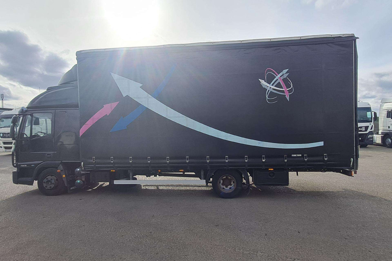 Iveco ML75E18 - Plachtový nákladní auto: obrázek 4 Iveco ML75E18 - Plachtový nákladní auto: obrázek 4