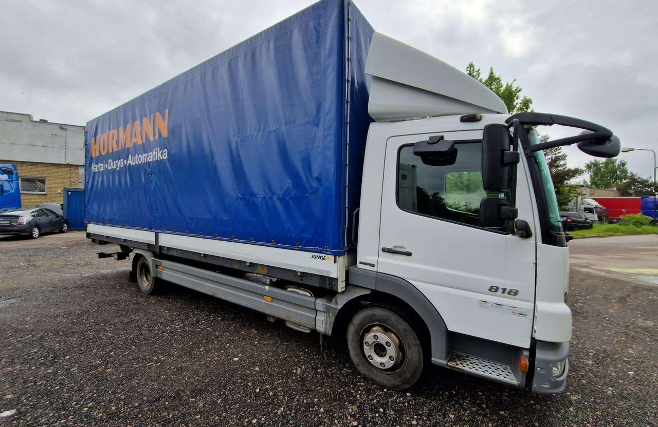 Mercedes-Benz Atego - Plachtový nákladní auto: obrázek 1 Mercedes-Benz Atego - Plachtový nákladní auto: obrázek 1