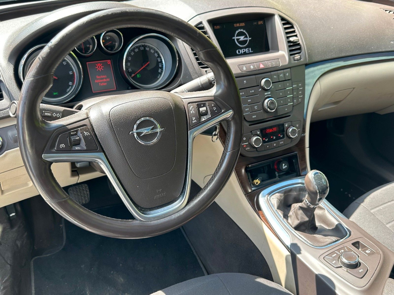 Opel Insignia Sports Tourer 2.0 CDTI eco 118 S/S - Osobní auto: obrázek 4 Opel Insignia Sports Tourer 2.0 CDTI eco 118 S/S - Osobní auto: obrázek 4
