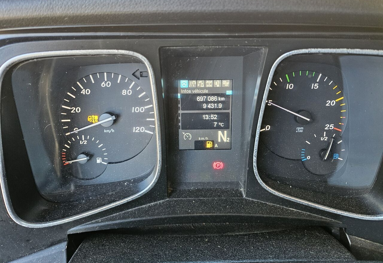 Tahač Mercedes-Benz Actros 1843 / 2015 / ADR /RETARDER / ALU /EURO 6: obrázek 16