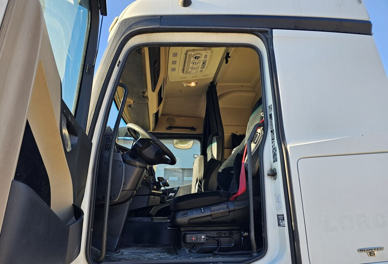 Tahač Mercedes-Benz Actros 1843 / 2015 / ADR /RETARDER / ALU /EURO 6: obrázek 13