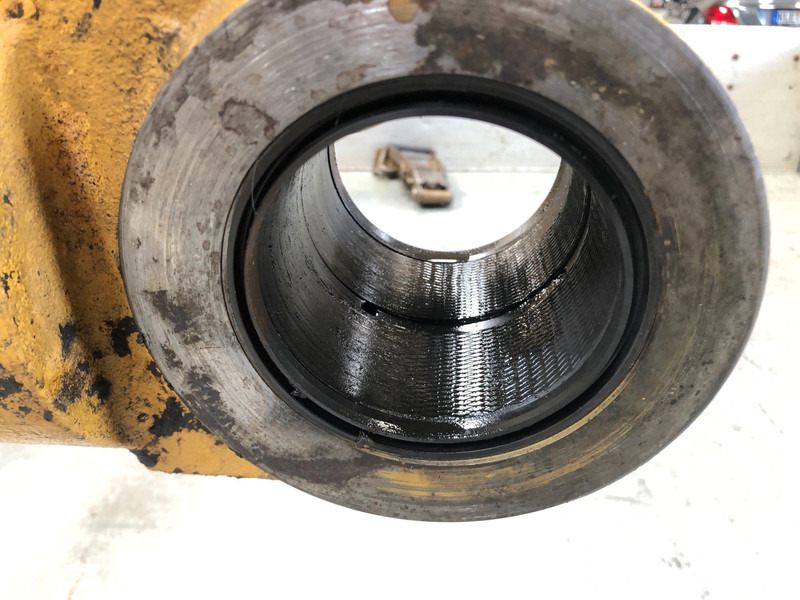 Caterpillar 322B Boomcylinder OEM 1184166 - Hydraulika: obrázek 2 Caterpillar 322B Boomcylinder OEM 1184166 - Hydraulika: obrázek 2