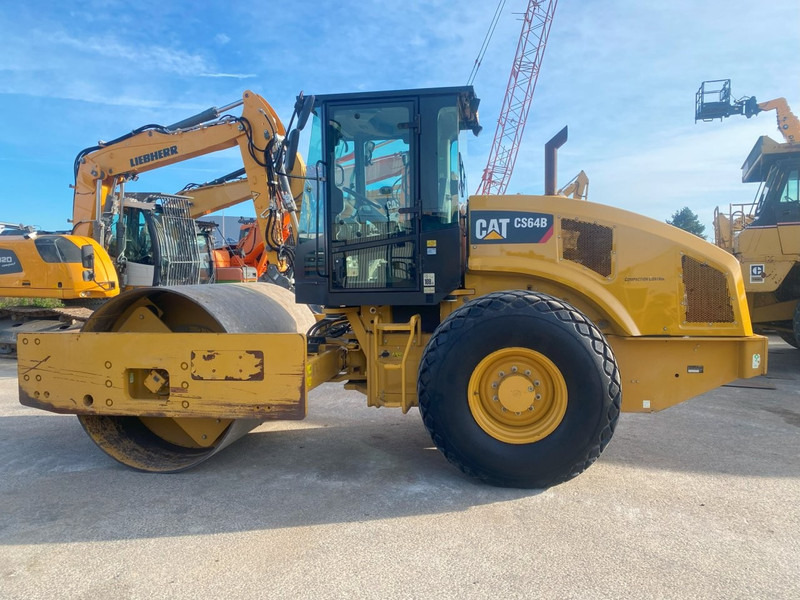 Caterpillar CS64B NVT - Válec: obrázek 2 Caterpillar CS64B NVT - Válec: obrázek 2