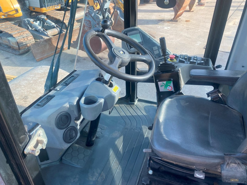 Válec Caterpillar CS64B NVT: obrázek 13