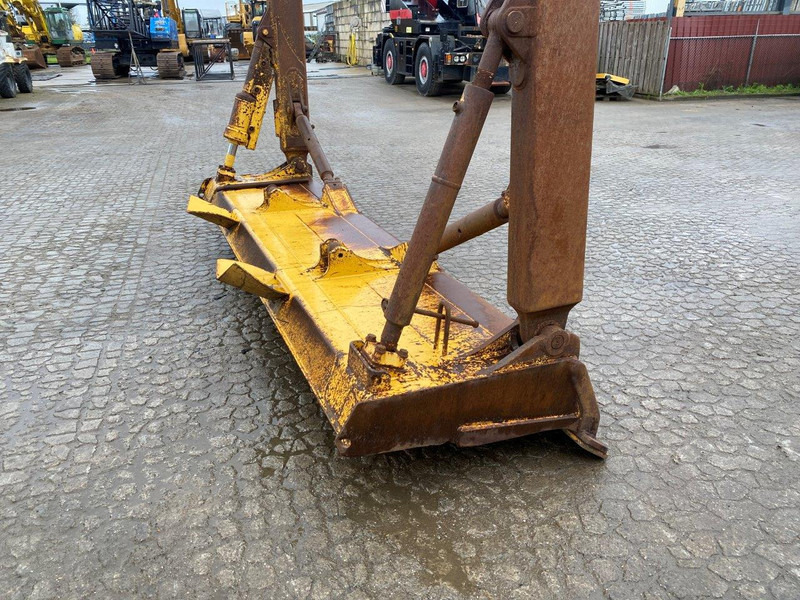 Caterpillar D65 PX - Radlice: obrázek 4 Caterpillar D65 PX - Radlice: obrázek 4