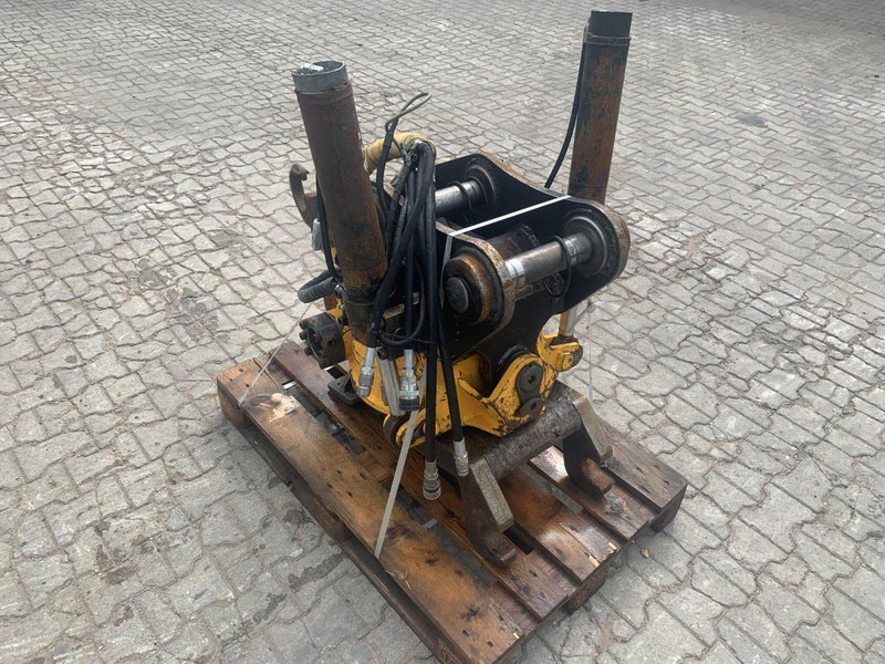 Engcon Engcon 20205 Rototilt NTP10 - Tiltrotátor pro Stavební technika: obrázek 3 Engcon Engcon 20205 Rototilt NTP10 - Tiltrotátor pro Stavební technika: obrázek 3