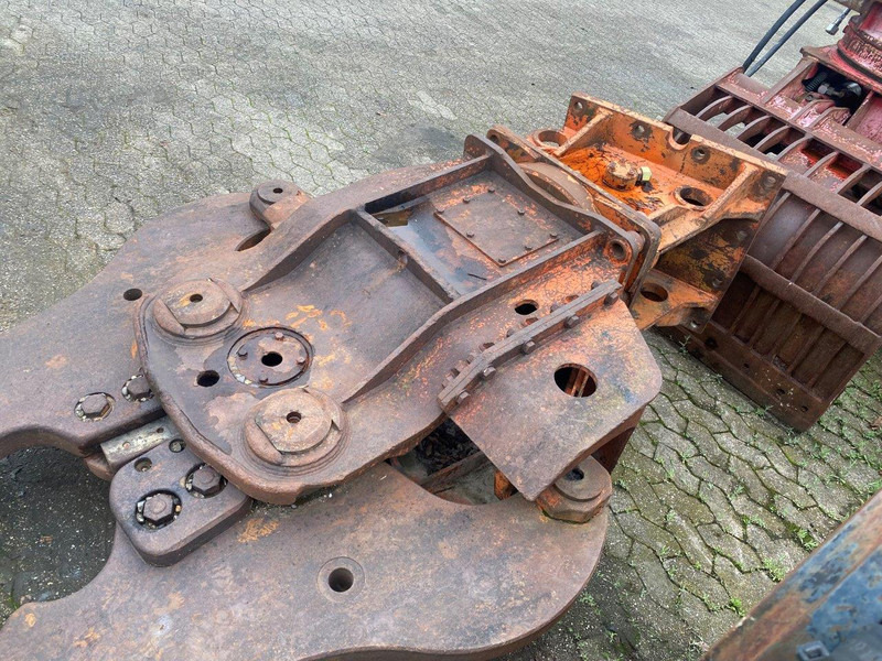 NPK S-24XCR - Demoliční nůžky: obrázek 3 NPK S-24XCR - Demoliční nůžky: obrázek 3