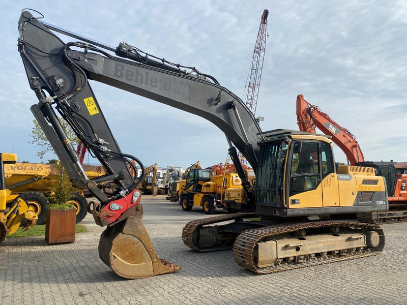 Volvo EC 250 DNL NVT - Pásové rýpadlo: obrázek 1 Volvo EC 250 DNL NVT - Pásové rýpadlo: obrázek 1