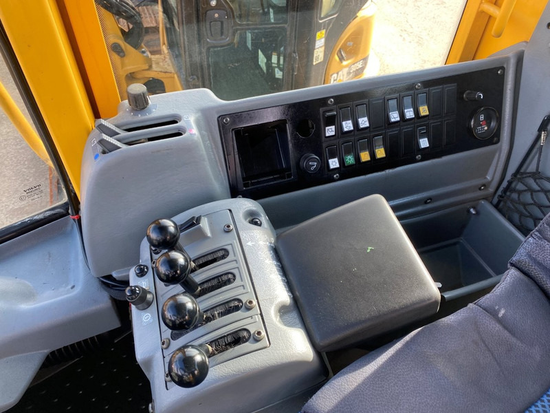 Volvo L90E NVT - Kolový nakladač: obrázek 5 Volvo L90E NVT - Kolový nakladač: obrázek 5