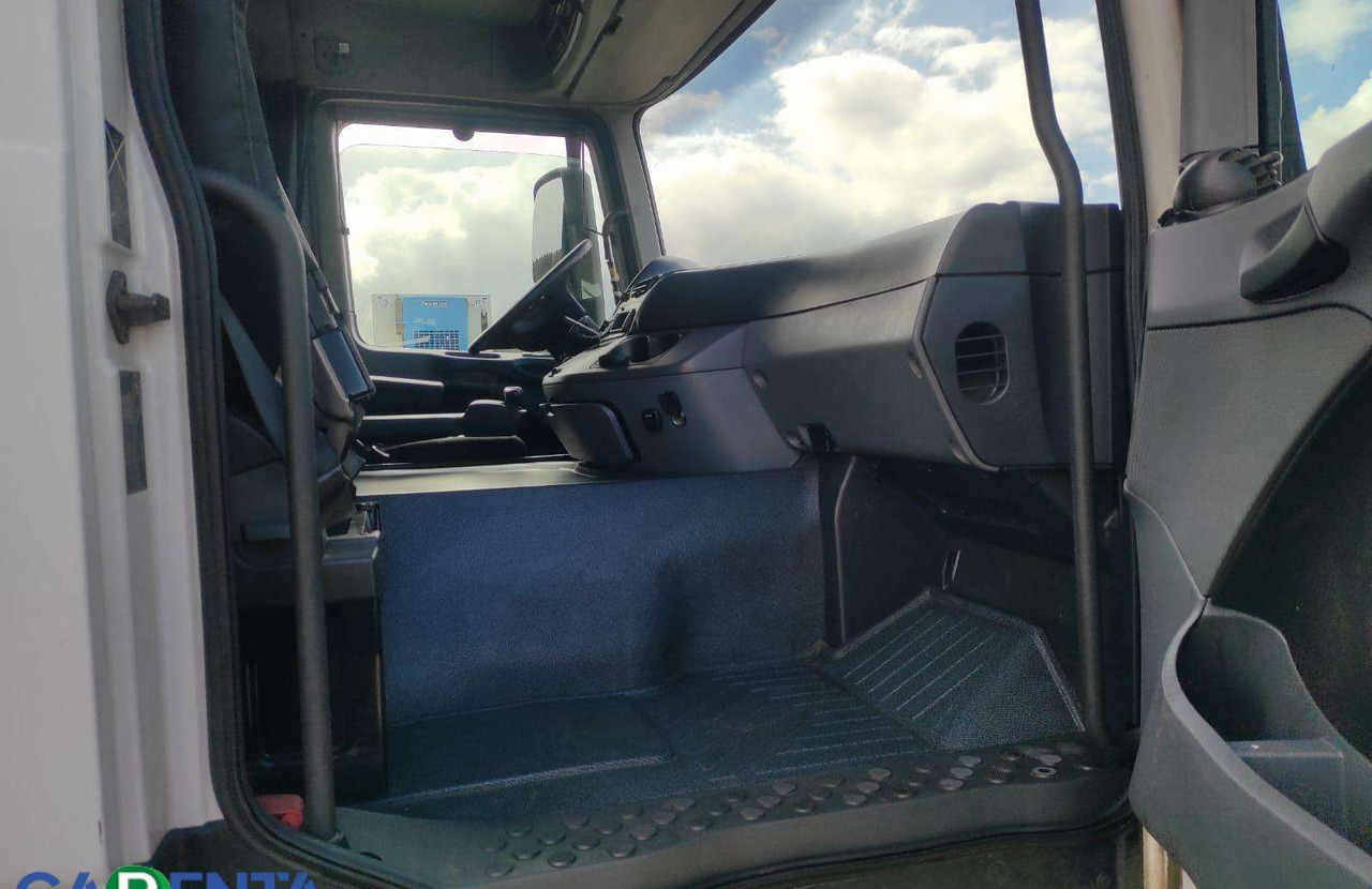 Chladírenský nákladní automobil Mercedes-Benz ACTROS 1832: obrázek 12
