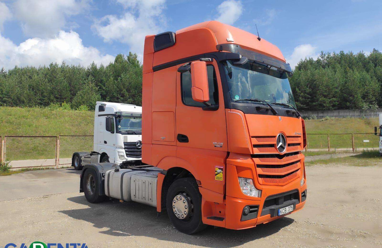 Mercedes-Benz Actros 1845 - Tahač: obrázek 2 Mercedes-Benz Actros 1845 - Tahač: obrázek 2