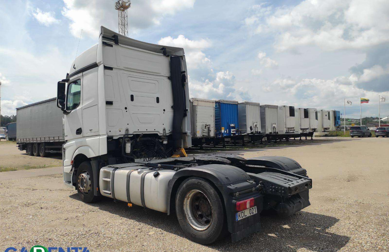 Mercedes-Benz Actros 1845 - Tahač: obrázek 4 Mercedes-Benz Actros 1845 - Tahač: obrázek 4
