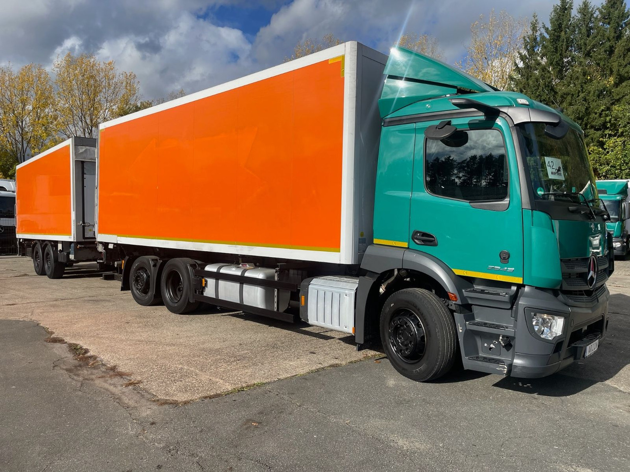 Mercedes-Benz Actros 2543 6x2 Kühlkoffer/CARRIER/NLA/LBW/ACEU6 - Chladírenský nákladní automobil: obrázek 1 Mercedes-Benz Actros 2543 6x2 Kühlkoffer/CARRIER/NLA/LBW/ACEU6 - Chladírenský nákladní automobil: obrázek 1