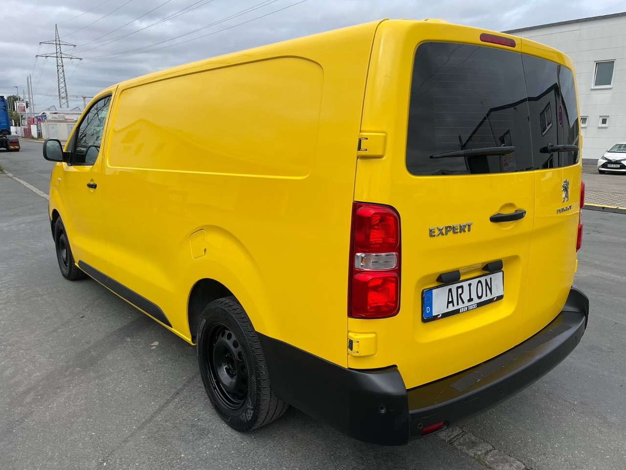 Peugeot Expert Kasten Pro L3/2.0 BlueHDI/AC/15xVerfügbar - Malá dodávka: obrázek 4 Peugeot Expert Kasten Pro L3/2.0 BlueHDI/AC/15xVerfügbar - Malá dodávka: obrázek 4