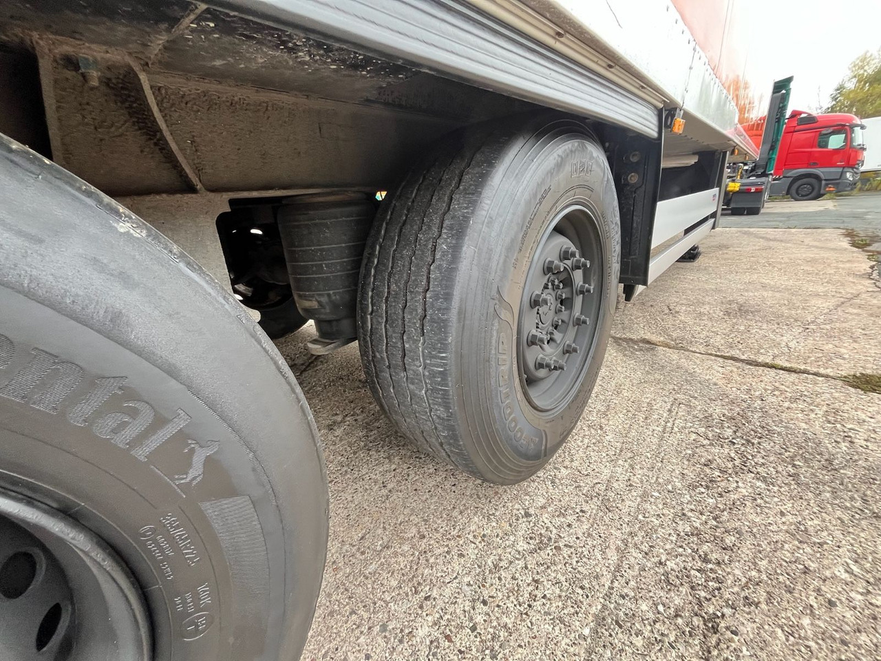 Chladírenský návěs Schmitz Cargobull SCB*S3B/CARRIER/Vector1550/LBW/BÄR/2347h/13,4m: obrázek 15 Chladírenský návěs Schmitz Cargobull SCB*S3B/CARRIER/Vector1550/LBW/BÄR/2347h/13,4m: obrázek 15