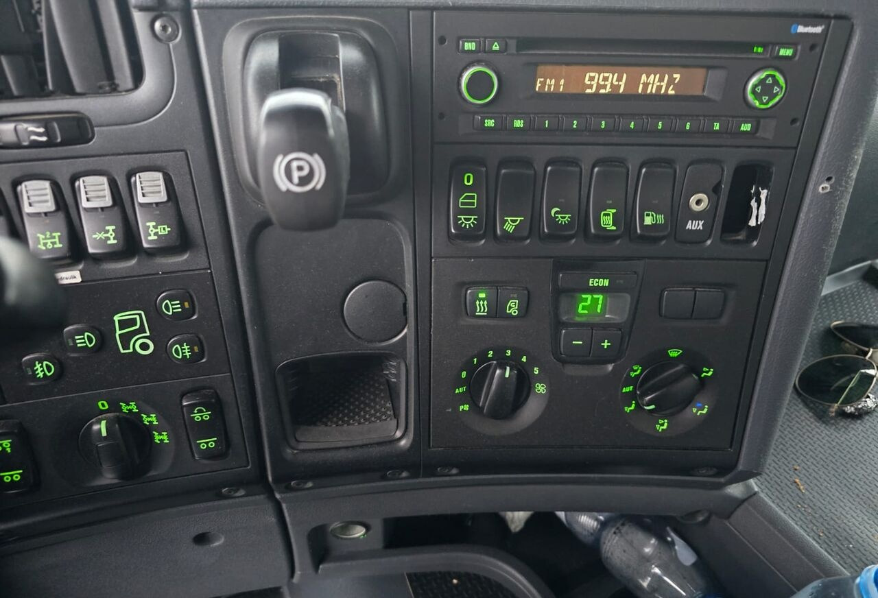 Sklápěč pro dopravu sypkých materiálů Scania G400: obrázek 28