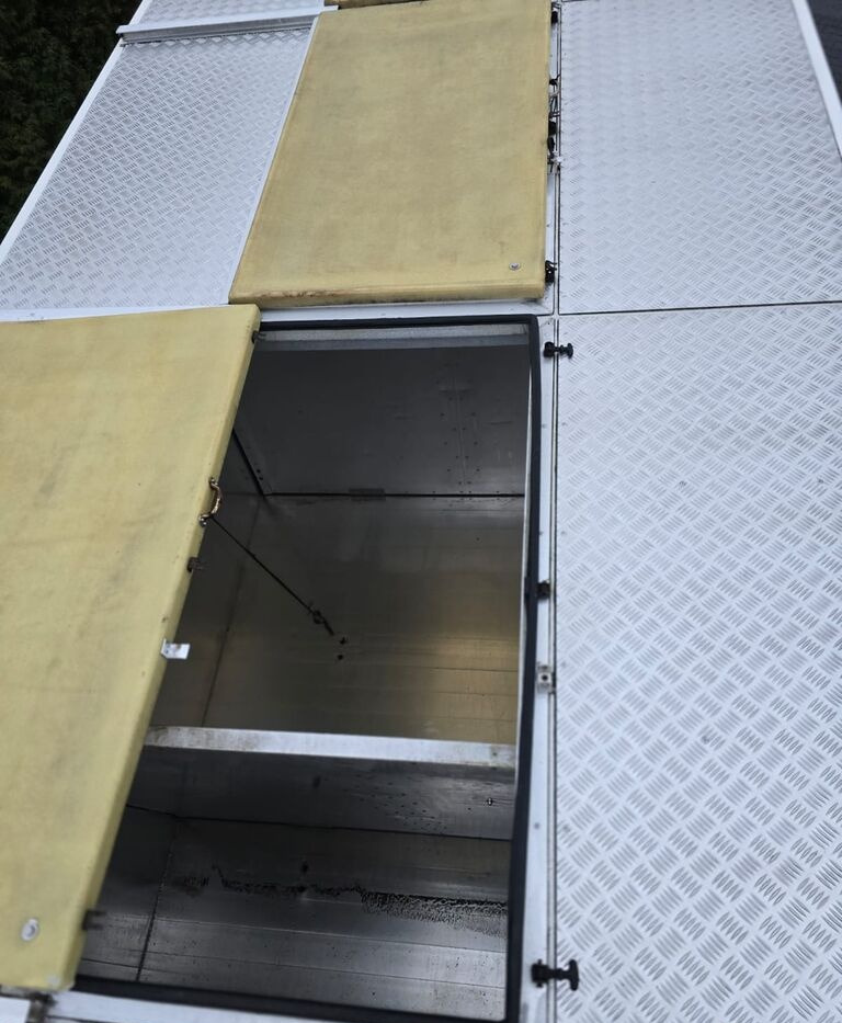 Sklápěč pro dopravu sypkých materiálů Scania G400: obrázek 9