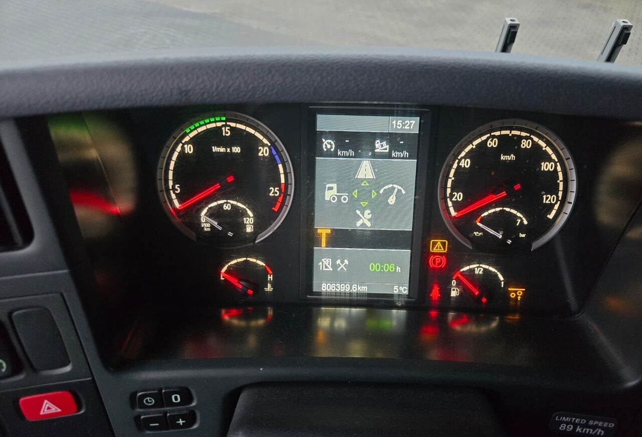 Sklápěč pro dopravu sypkých materiálů Scania G400: obrázek 29