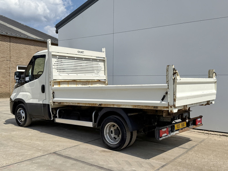 Iveco Daily 35C12 2.3 Kipper Dubbellucht Trekhaak Airco Cruise Control Lucht Geveerde Stoel - Dodávka sklápěč: obrázek 3 Iveco Daily 35C12 2.3 Kipper Dubbellucht Trekhaak Airco Cruise Control Lucht Geveerde Stoel - Dodávka sklápěč: obrázek 3