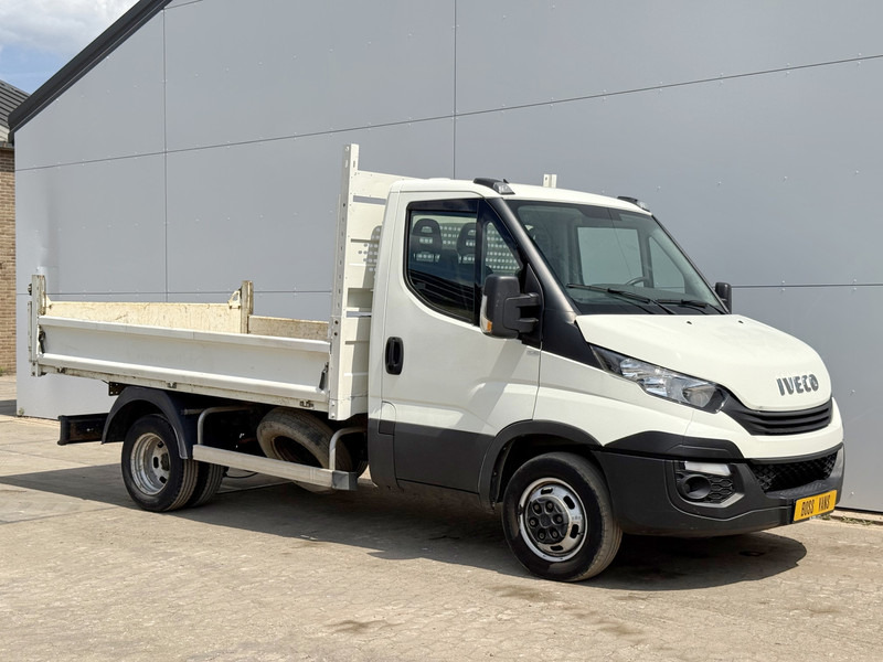 Iveco Daily 35C12 2.3 Kipper Dubbellucht Trekhaak Airco Cruise Control Lucht Geveerde Stoel - Dodávka sklápěč: obrázek 5 Iveco Daily 35C12 2.3 Kipper Dubbellucht Trekhaak Airco Cruise Control Lucht Geveerde Stoel - Dodávka sklápěč: obrázek 5