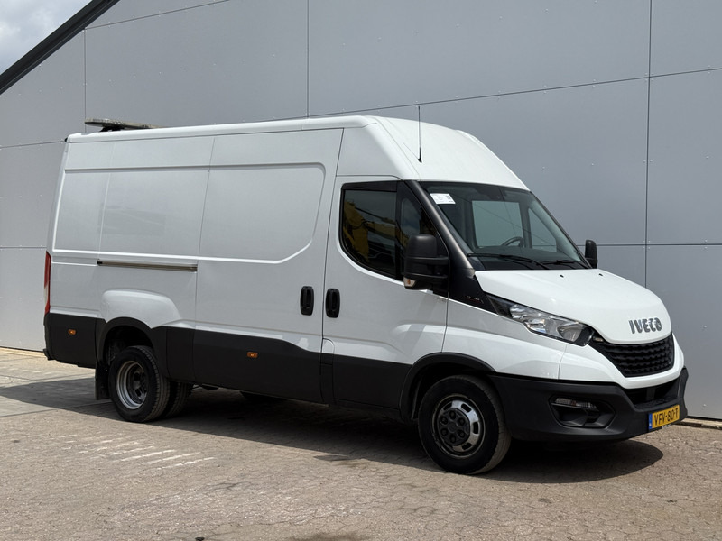 Iveco Daily 35C18 3.0 L2H2 Airco Cruise Control 3,5 Tons Trekhaak 5-26 APK Lucht geveerde stoel - Malá dodávka: obrázek 4 Iveco Daily 35C18 3.0 L2H2 Airco Cruise Control 3,5 Tons Trekhaak 5-26 APK Lucht geveerde stoel - Malá dodávka: obrázek 4