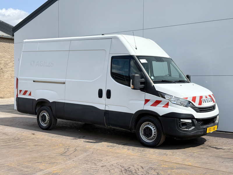Iveco Daily 35S14 2.3 L2H2 Cruise Control Climate Control 3.5t Trekhaak Lucht geveerde stoel - Furgon: obrázek 4 Iveco Daily 35S14 2.3 L2H2 Cruise Control Climate Control 3.5t Trekhaak Lucht geveerde stoel - Furgon: obrázek 4