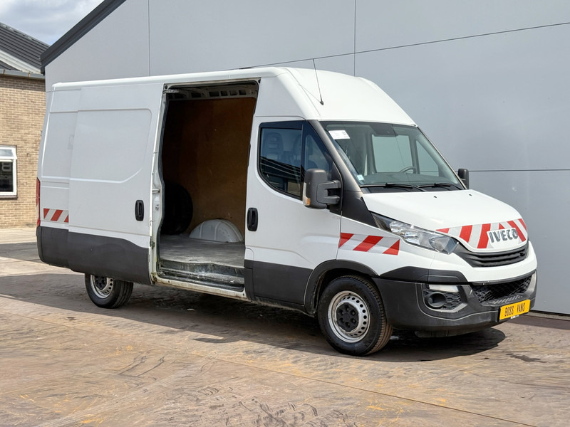 Iveco Daily 35S14 2.3 L2H2 Cruise Control Climate Control 3.5t Trekhaak Lucht geveerde stoel - Furgon: obrázek 5 Iveco Daily 35S14 2.3 L2H2 Cruise Control Climate Control 3.5t Trekhaak Lucht geveerde stoel - Furgon: obrázek 5