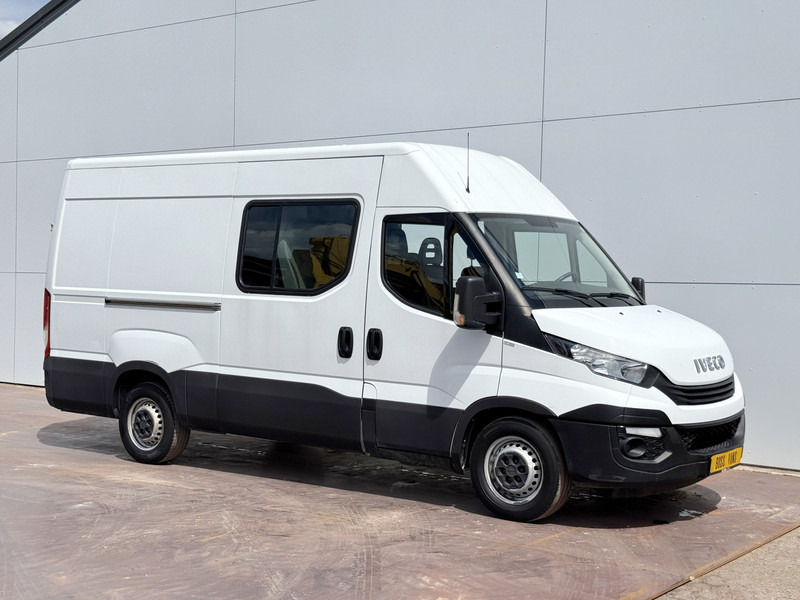 Iveco Daily 35S14 2.3 L2H2 Dubbele Cabine 7 Stoelen Mixto DoKa Airco Cruise Control Trekhaak 3.5t Lucht geveerde stoel - Furgon, Dodávka s dvojitou kabinou: obrázek 4 Iveco Daily 35S14 2.3 L2H2 Dubbele Cabine 7 Stoelen Mixto DoKa Airco Cruise Control Trekhaak 3.5t Lucht geveerde stoel - Furgon, Dodávka s dvojitou kabinou: obrázek 4