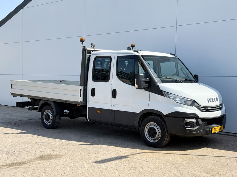 Iveco Daily 35S16 2.3 Automaat Dubbele Cabine Trekhaak 3.5t Climate Control 7 Zitplaatsen Standkachel DC - Dodávka valník, Dodávka s dvojitou kabinou: obrázek 4 Iveco Daily 35S16 2.3 Automaat Dubbele Cabine Trekhaak 3.5t Climate Control 7 Zitplaatsen Standkachel DC - Dodávka valník, Dodávka s dvojitou kabinou: obrázek 4