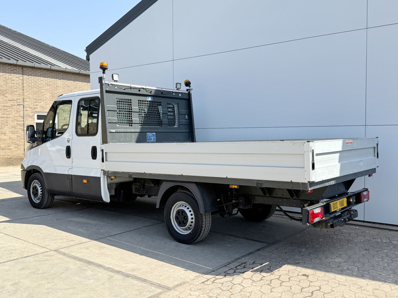 Iveco Daily 35S16 2.3 Automaat Dubbele Cabine Trekhaak 3.5t Climate Control 7 Zitplaatsen Standkachel DC - Dodávka valník, Dodávka s dvojitou kabinou: obrázek 2 Iveco Daily 35S16 2.3 Automaat Dubbele Cabine Trekhaak 3.5t Climate Control 7 Zitplaatsen Standkachel DC - Dodávka valník, Dodávka s dvojitou kabinou: obrázek 2