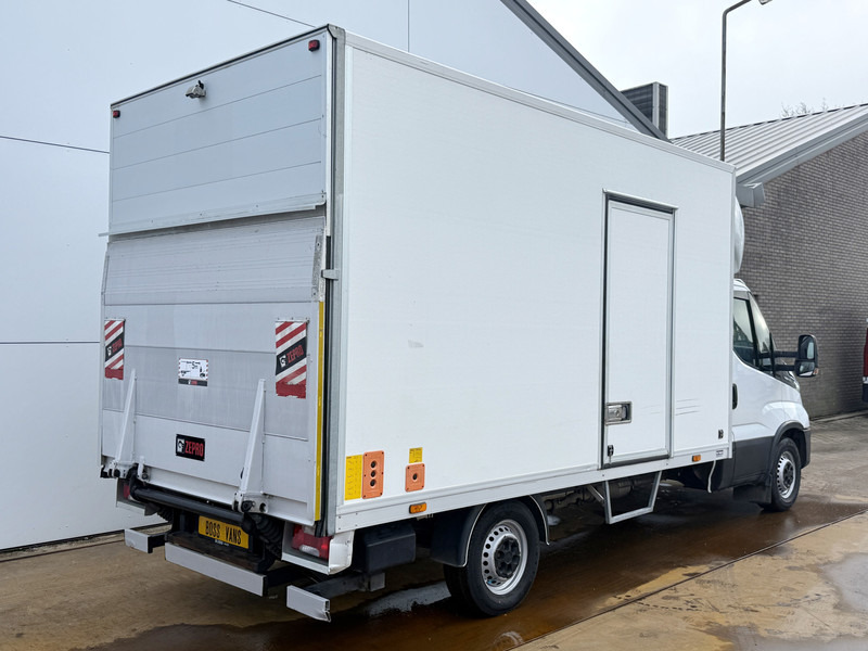 Iveco Daily 35S16 2.3 Automaat Laadklep LED Climate Control Cruise Control Standkachel Camera Navigatie Koffer Bakwagen Meubelbak - Dodávka skřín: obrázek 3 Iveco Daily 35S16 2.3 Automaat Laadklep LED Climate Control Cruise Control Standkachel Camera Navigatie Koffer Bakwagen Meubelbak - Dodávka skřín: obrázek 3