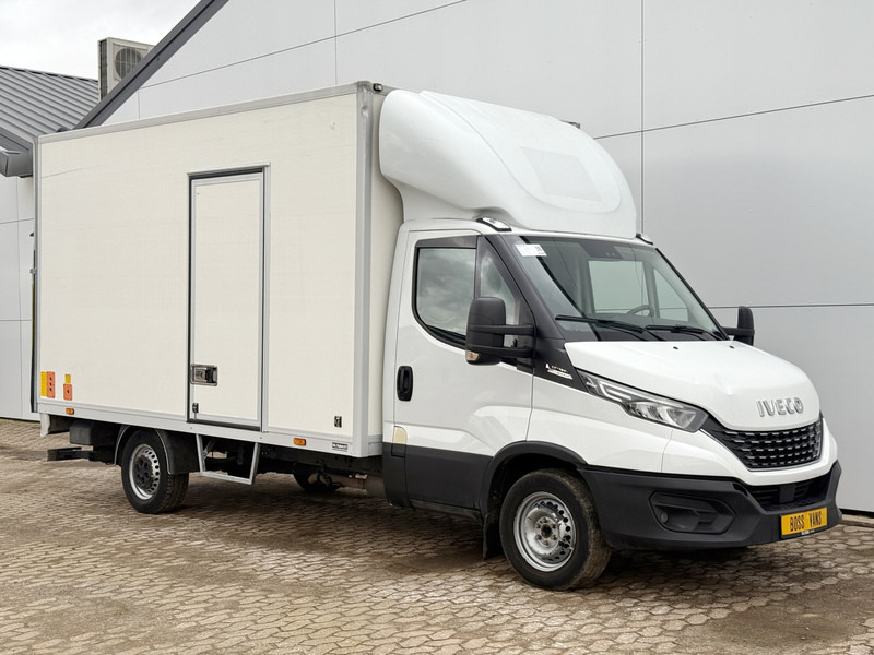 Iveco Daily 35S18 3.0 Laadklep Automaat LED Climate Control Adaptieve Cruise Control Standkachel Camera Navigatie - Dodávka skřín: obrázek 4 Iveco Daily 35S18 3.0 Laadklep Automaat LED Climate Control Adaptieve Cruise Control Standkachel Camera Navigatie - Dodávka skřín: obrázek 4